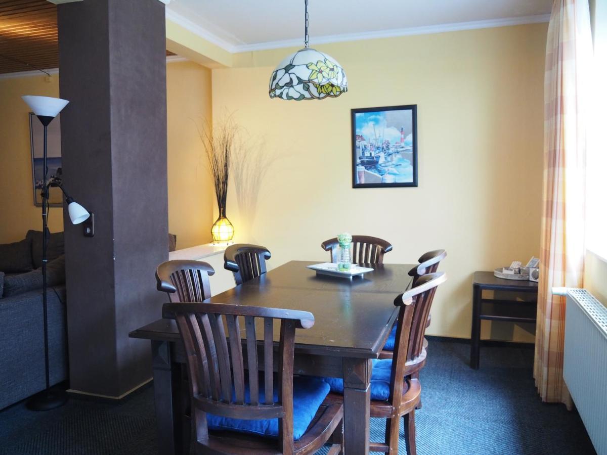 בנסרסיל Friesenmeer Ferienwohnung Eins מראה חיצוני תמונה